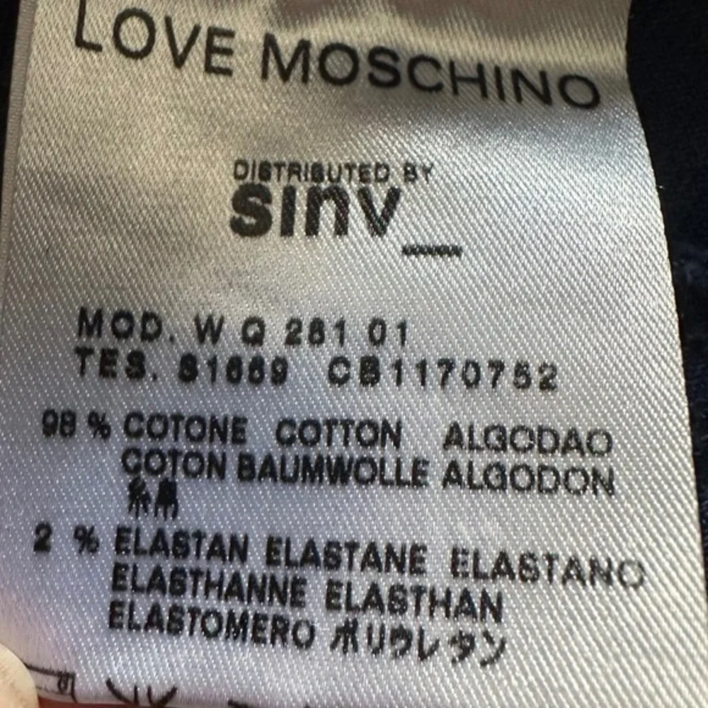 Love Moschino upgrade your